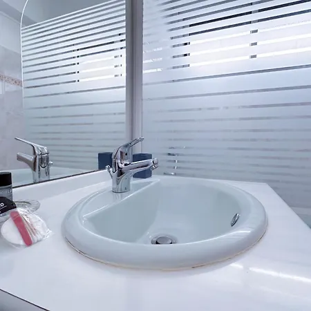 Апартаменты Poincare 4 - Lumineux, Renove, Et Calme A Juan Les Pins *